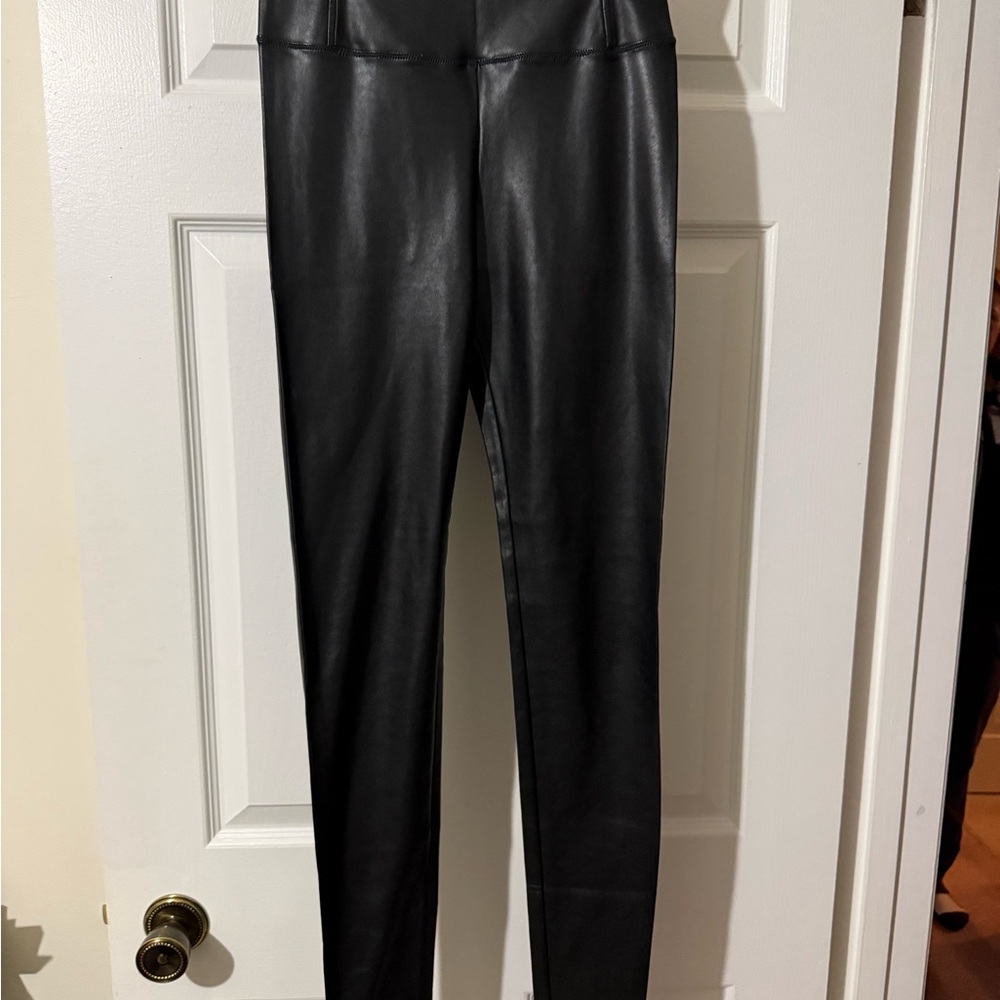 Wilfred Black Leggings